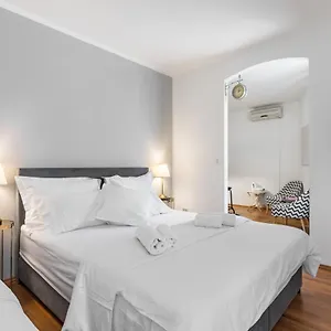 https://bright-modern-200m-from-diocletians-palace.splithotels.org